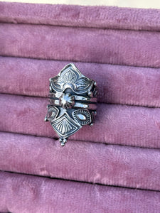 Concho Empress Lotus Crown Ring Size i~i1/2